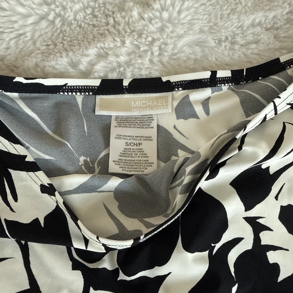 NUEVO CON ETIQUETAS Michael Kors Majesty Palm Swim Cover Up Falda Negro Blanco Minorista $86 - M Foto 3 de 4