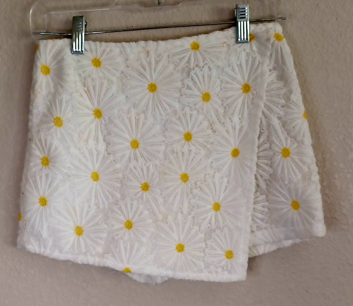 Forever 21 White Yellow Crochet Daisies Lined Faux Wrap Skirt