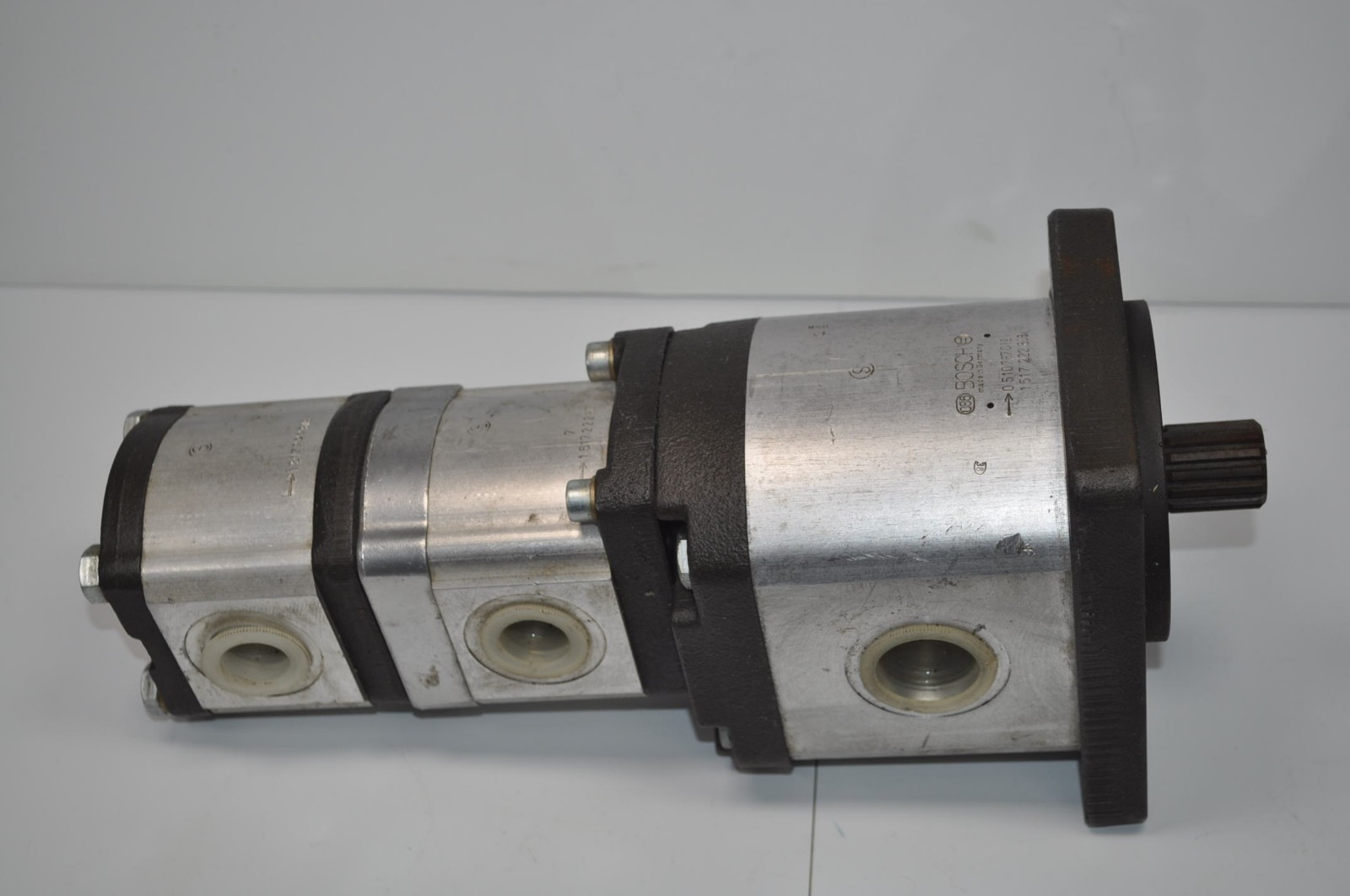 Bosch Rexroth Hydraulic Gear Pump System 1517222806 807 / 1515