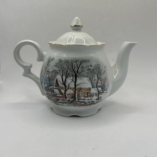 Set da tè Avon 1977 Premio Rappresentanti Fine Porcellana Currier e Ives con campana - Foto 8 di 10
