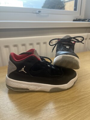 jordan air aura 2 junior