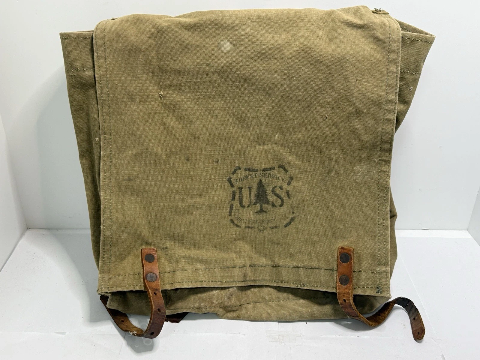 Vintage US Forest Service USFS Canvas & Leather Ruck Sack Backpack 16" x 18"
Opens in a new window o