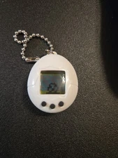 Tamagotchi Mini 2004 2005 Wiz Bandai Virtual Pet Console White Original Tested