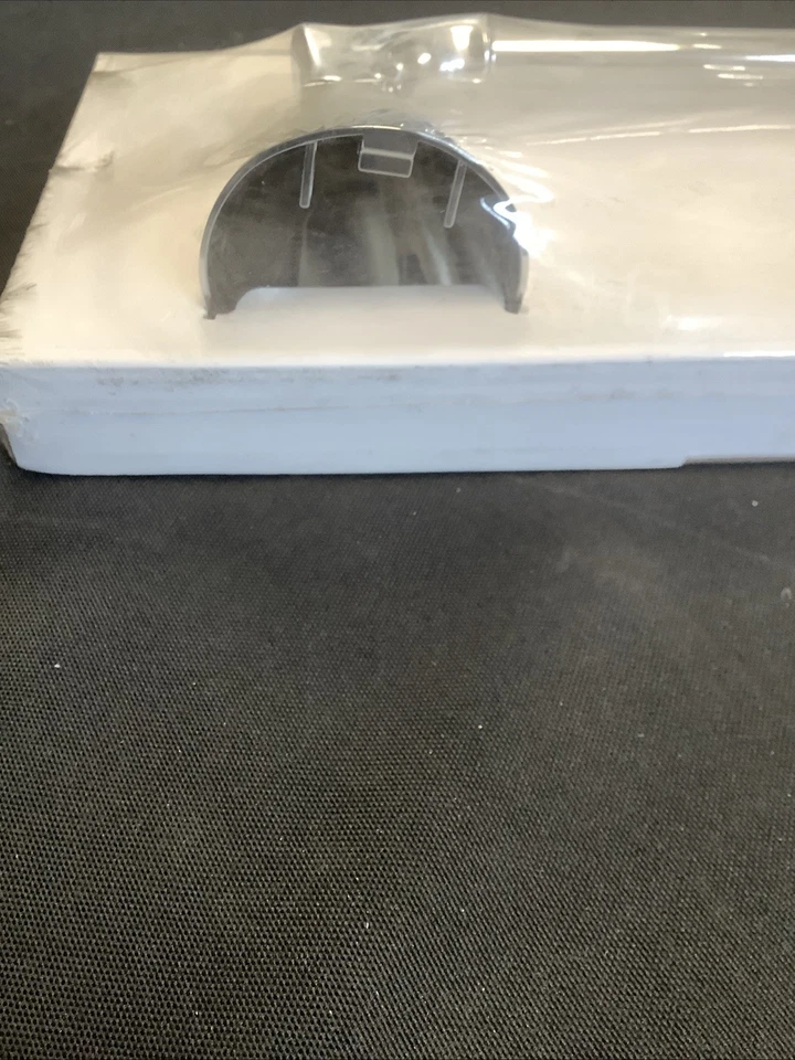 Держатель для туалетной бумаги Pfister полированный хром. BPH-WLL0C - Изображение 4 из 4