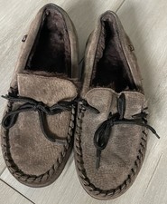 Lamo Mens 8 Moccasin Slipper Chocolate Brown Suede Faux Fur Soft Slippers