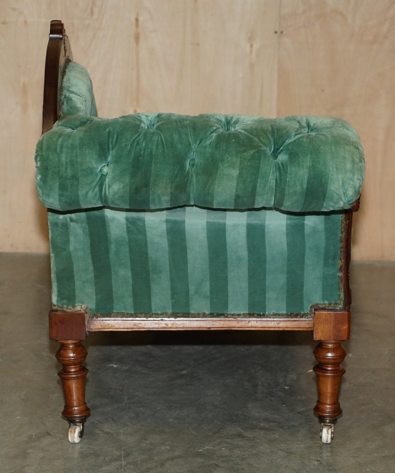 ANTIQUE VICTORIAN ORNATELY HAND CARVED WALNUT CHAISE LOUNGE PORCELAIN