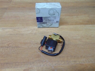 New Stationary Air Condition Shut Off Valve Genuine Mercedes 960 