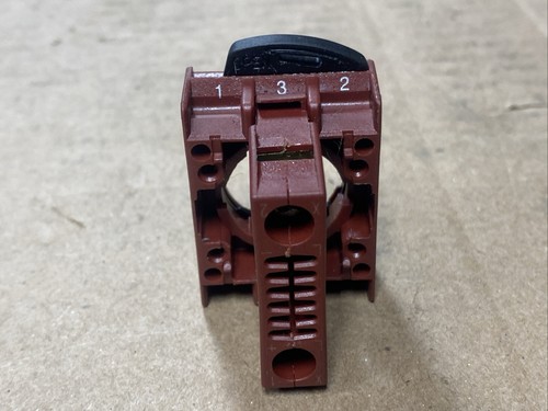 Cema / GE P9PDNV0 Green Light Module Contact W/Latch FAST SHIPPING - Picture 4 of 7