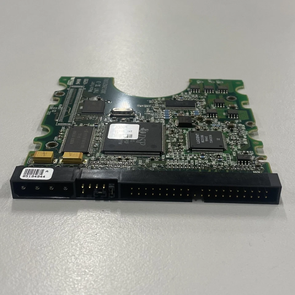 Maxtor 91021U2 3.5" 10.2GB ATA/66 HDD PCB Board 301262101 FA520860 - Image 2 of 4