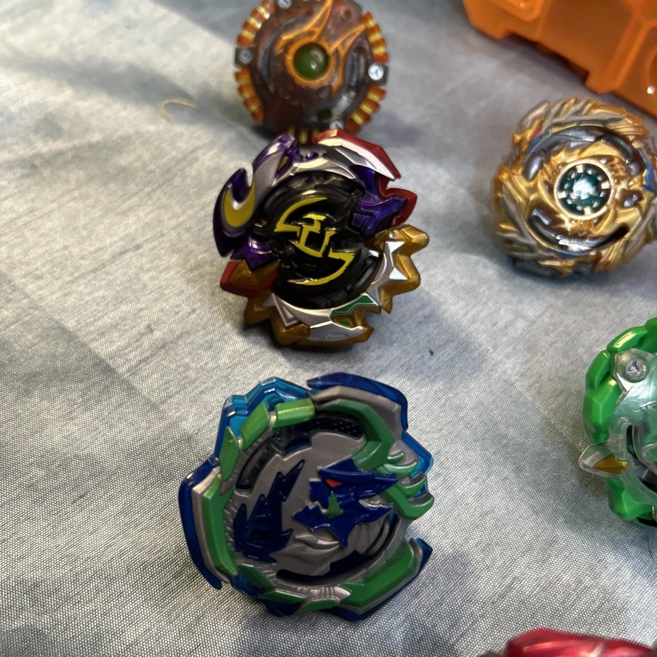 TOMY Hasbro Beyblade Geist Fafnir F4 Rojo Negro Campeonato Battle Clash Lote Foto 4 de 4