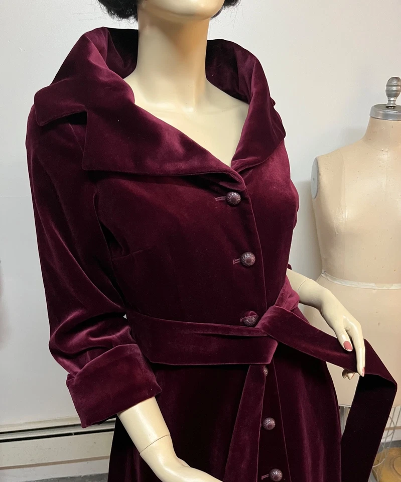 J Peterman New Look Victory in Velvet  Evening Gown Dress Coat Size 6 Bust 36 - Image 4 of 4