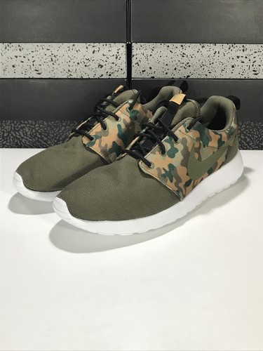 Nuevo Nike Roshe One SE “Medium Olive” 844687-200 Para hombres Talla 8-12 Camuflaje RARO - Imagen 2 de 6