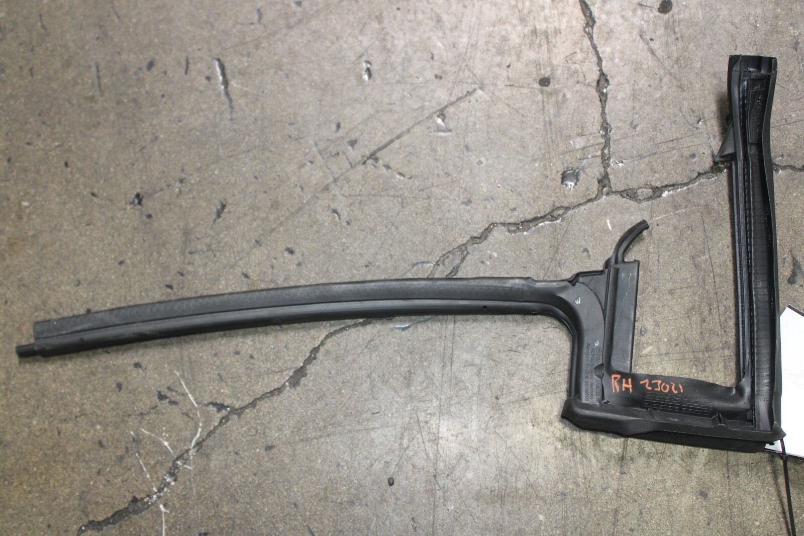 Ferrari 458 Spider, RH Rear, Upper Perimeter Seal Used, P/N 84163310
