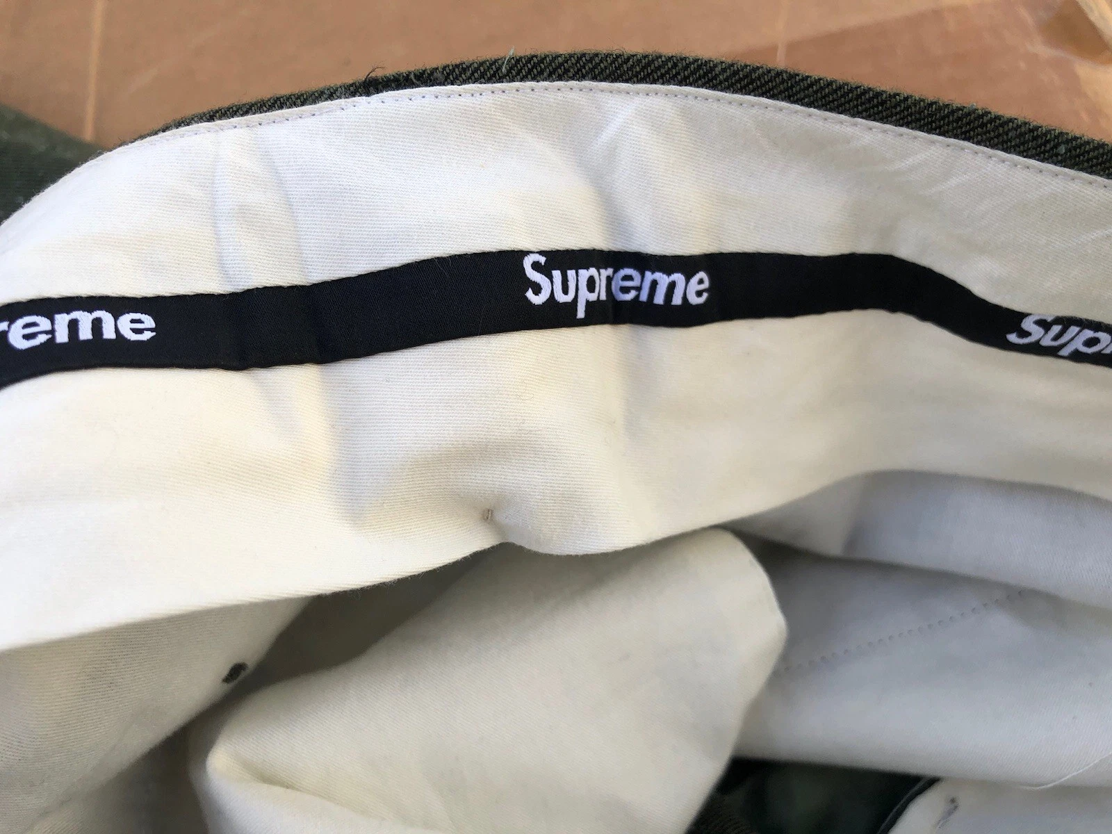 Supreme Pantalone Autunno Inverno 21 Maculato Pieghettato Oliva Taglia 32 X 28