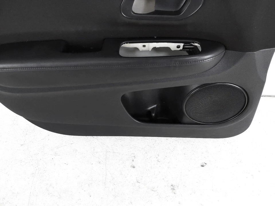 Tapicería interior del panel de la puerta del conductor delantero Honda Hr-V 2016-2018 83552-T7w-A01zd Foto 2 de 4