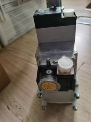 1PCS New DUNGS  MB-DLE420B01S50 MBDLE420B01S50  Gas Valve Brand