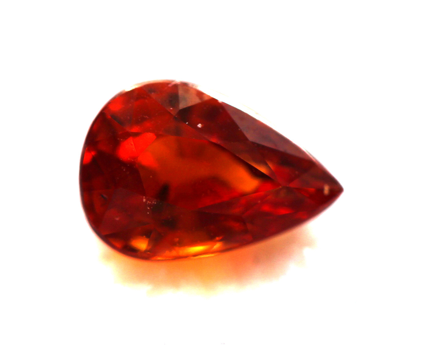 Grenat Spessartite Mandarin de Namibie de 1,09 ct pour création de bague