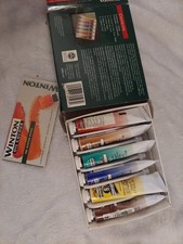 Ancien lot d'introduction couleur huile Winton, vendu en l'état