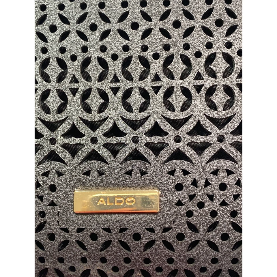 Сумка через плечо Aldo черный конверт цветочный лазерный вырез дизайн золотая цепочка ремень - Изображение 3 из 4