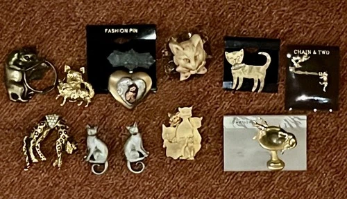 Lot of 11 Cat Kitten Brooches Pins Figural Kitty Costume Jewelry Vintage 1980s
