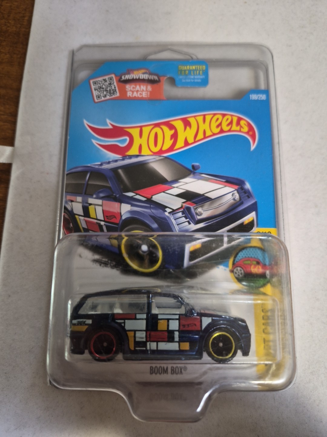 2016 Hot Wheels #199 HW Art Cars 9/10 Boom Box Super Treasure Hunt Mint 