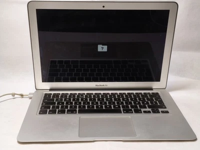Apple MacBook Air 13" 2014 · i5 · 4GB · 251GB