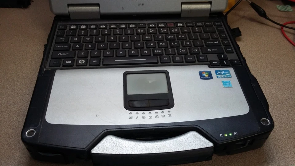 Panasonic Toughbook CF-31 i5 3ª generación 2,60 GHz 4 GB RAM LEER Foto 2 de 4