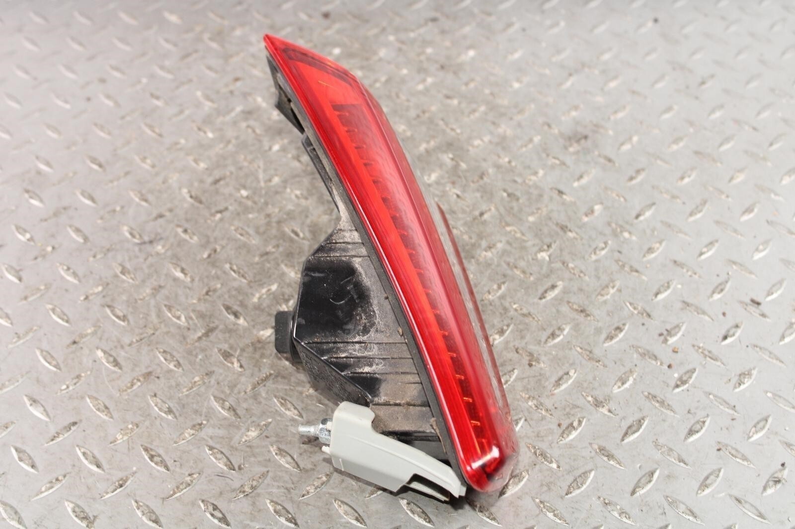 14-19 Ghibli Trunk Decklid Passenger Right RH Taillight Tail Light Lamp Lens OE