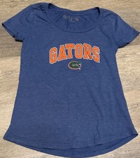 Florida gators NCAA women’s small T-shirt By The Victory College School Chomp