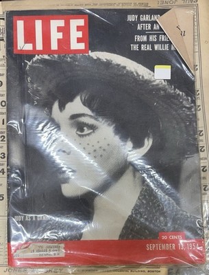 Life Magazine September 13, 1954 Judy Garland Takes Off After an Oscar (Vintage)
