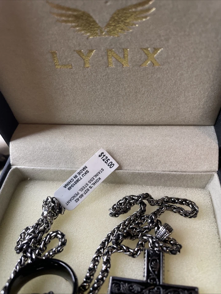 Collar Cruz Tungsteno Acero Inoxidable Incrustación Fibra de Carbono Azul Tono Plata Hombres Foto 3 de 4