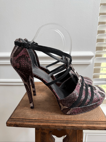 Stuart Weitzman Heritage Vino Serpentex Leather Platform 4.5” Stiletto Heels 11