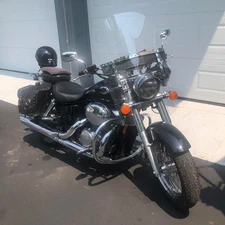 For Honda Shadow Spirit Sabre VT 750 VT750 18"x16" Windshield 7/8" 1" Handlebar