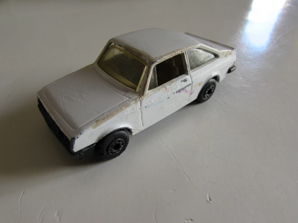 Matchbox -  Ford Escort RS 2000 n.3 - Immagine 4 di 4