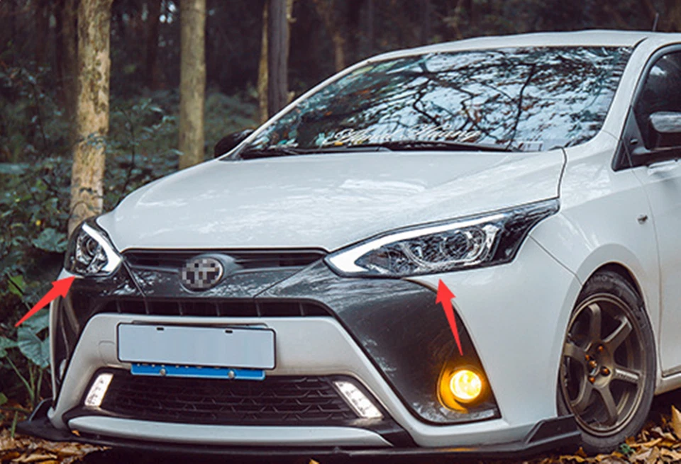 Conjunto de faros LED delanteros exteriores de plástico ABS para Toyota Yaris 2016-2020 Foto 2 de 4