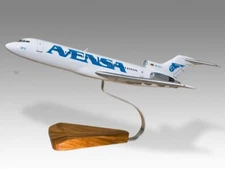 Boeing 727-200 Avensa Desk Wood Airplane New Model Large Scale 1/100