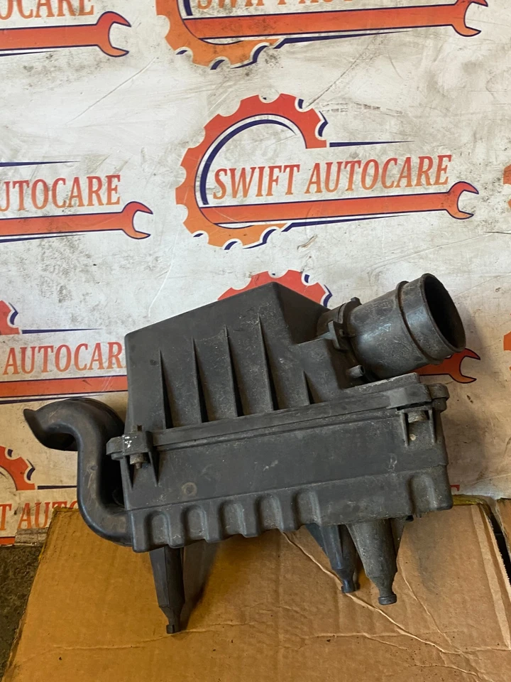 SUPORTE DE FILTRO DE AR FORD TRANSIT CONNECT 2005 2T149600AF - Imagem 4 de 4