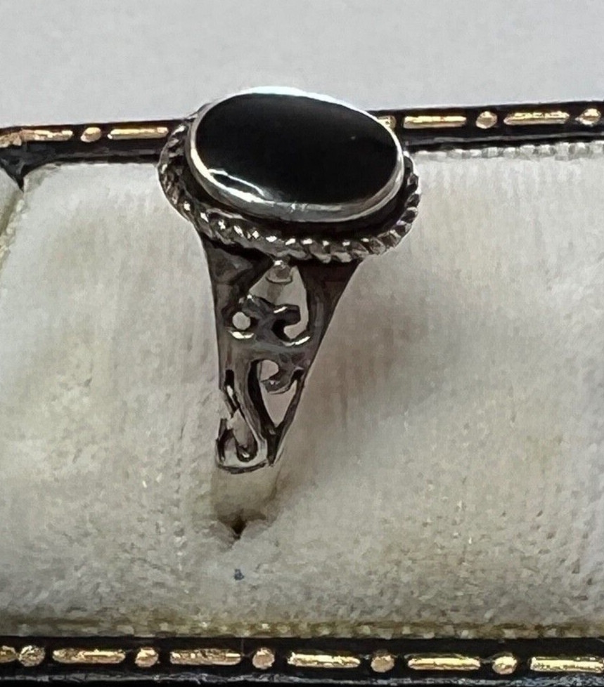 Vintage Solid Silver Ring Enamelled in Black Size… - image 5