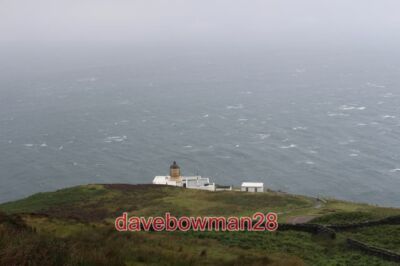 FOTO MULL VON KINTYRE LEUCHTTURM MIT BLICK AUF EINEN STÜRMISCHEN ATLANTIK. 2020
