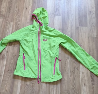 Hellgrüne Jack Wolfskin Jacke