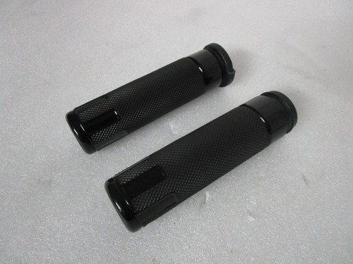 08-23 Harley Davidson Touring / 16-25 Softail Switchback Hand Grips 56100558
