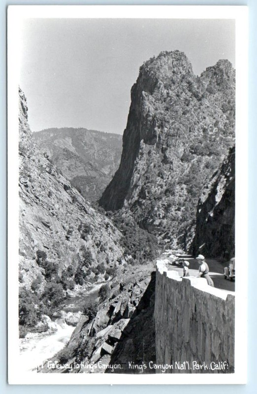 RPPC Gateway to KINGS CANYON NATIONAL PARK, California CA ~ c1950s Postcard