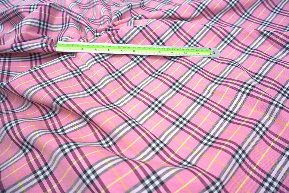 PINK PLAID TARTAN COTTON BLEND WOVEN FABRIC GR8 FOR KILT SKIRT DRAPE DRESS - Image 4 of 4