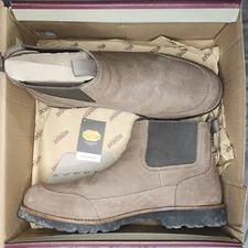 RedHead Series 61 Romeo Bone Dry Chelsea Boots 13M Vibram Sole Fossil Tan Leathe