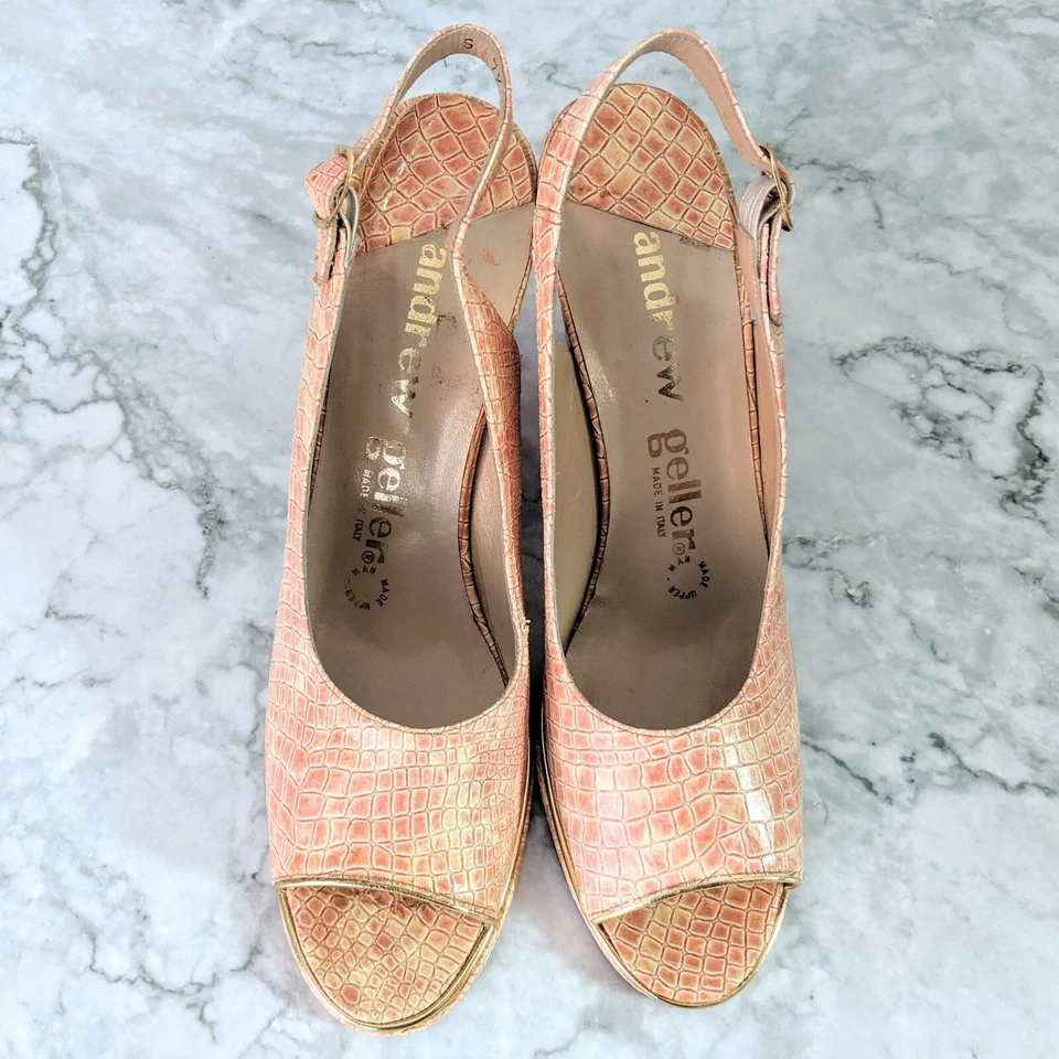 De colección Años 60 ANDREW GELLER Italia Rosa Coral Piel de Serpiente Dorado Tacones Cordones 7.5 Foto 2 de 4