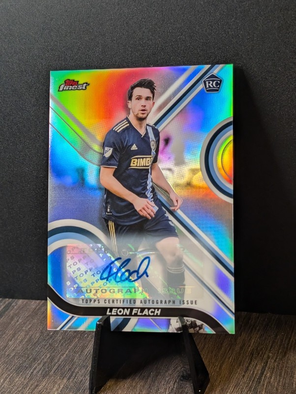 2022 Topps Finest MLS Leon Flach Refractor Rookie Auto RC #88