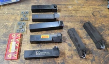 LOT OF INDEAXBLE TOOL HOLDRS SANDVIK OTHER 1 1/4 " SHANK + NEW INSERTS