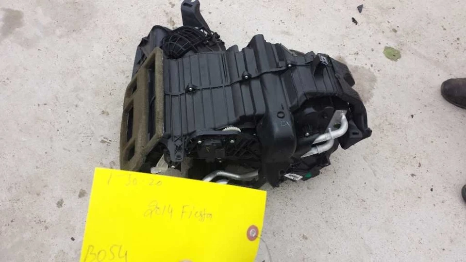 2014-2017 FORD FIESTA Under Dash AC A/C Evaporator Heater Core Blower Motor - Image 3 of 3