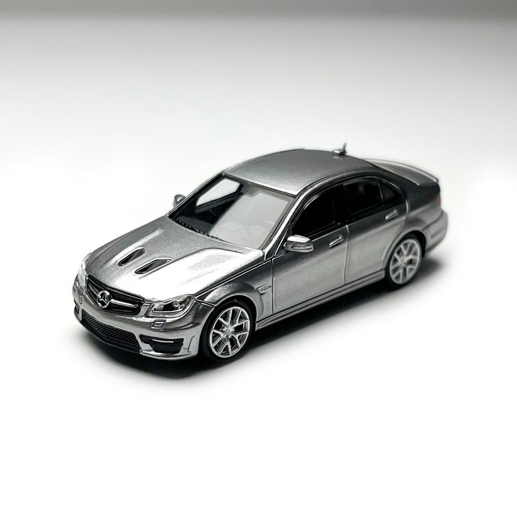 KING MODEL 1/64 Scale Mercedes-Benz AMG C63 W204 Silver Diecast