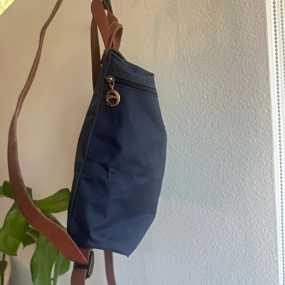 Longchamp Le Pliage Original Backpack in Navy Blue with Brown Leather Trim - Image 2 of 4